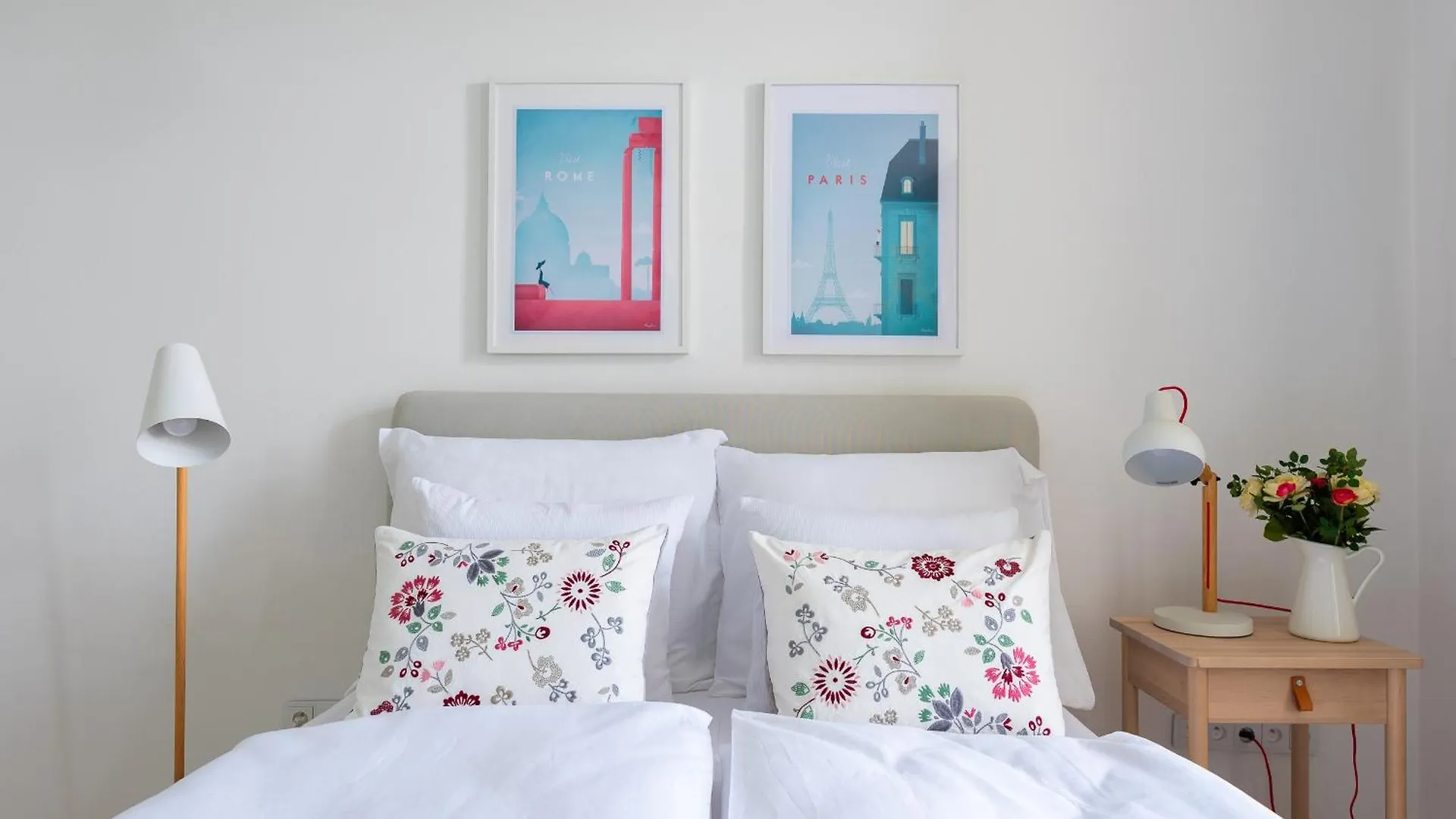 *Sunny And Stylish* Apt With Balcony Near Tv Tower Praga