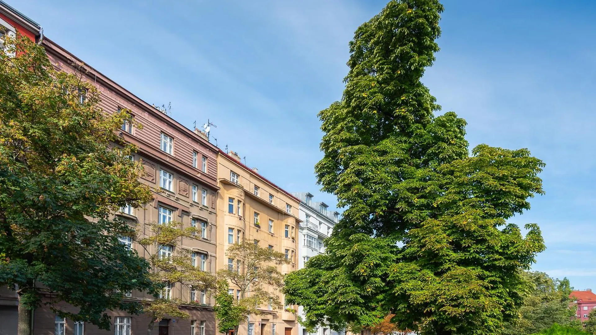*Sunny And Stylish* Apt With Balcony Near Tv Tower Praga Apartamento